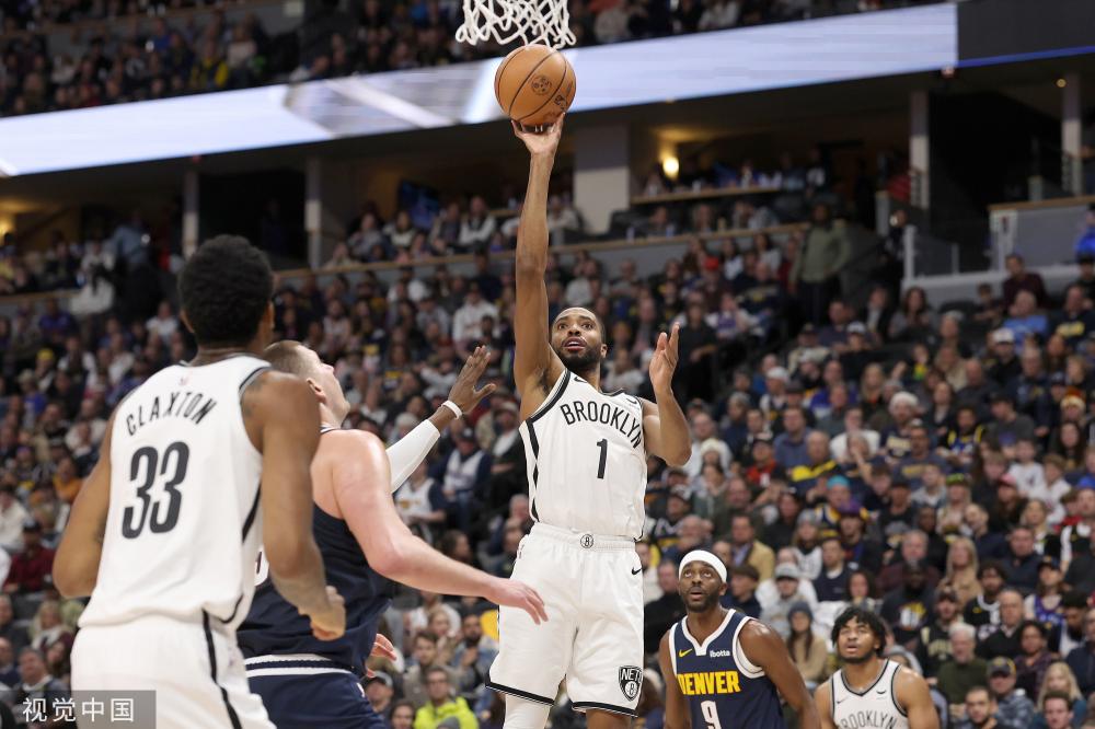 全场的注意 全场的注意